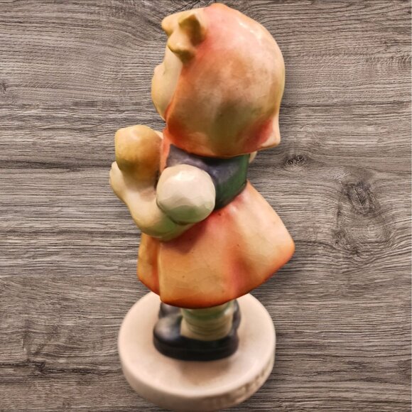 Vintage Hummel Goebel Figurine "Little Girl With Doll 3 1/2" tall Collectible - Picture 4 of 9